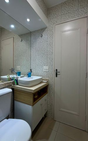 Apartamento à venda com 57m², 2 quartos e 1 vaga Apartamento à venda com 57m², 2 quartos e 1 vagaBanheiro Social