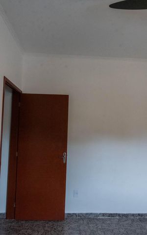 Casa para alugar com 77m², 2 quartos e 4 vagas Casa para alugar com 77m², 2 quartos e 4 vagasQuarto 1