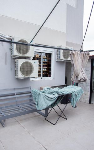 Apartamento à venda com 128m², 3 quartos e 2 vagas Apartamento à venda com 128m², 3 quartos e 2 vagasQUINTAL