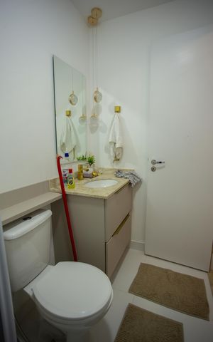 Apartamento à venda com 128m², 3 quartos e 2 vagas Apartamento à venda com 128m², 3 quartos e 2 vagasBANHEIRO