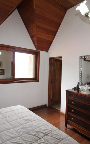 Casa à venda com 412m², 7 quartos e 5 vagasQuarto 3