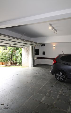 Casa à venda com 412m², 7 quartos e 5 vagasGaragem
