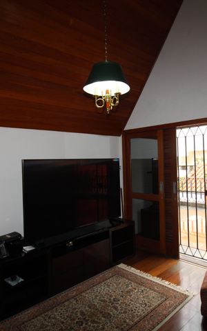Casa à venda com 412m², 7 quartos e 5 vagasQuarto 4