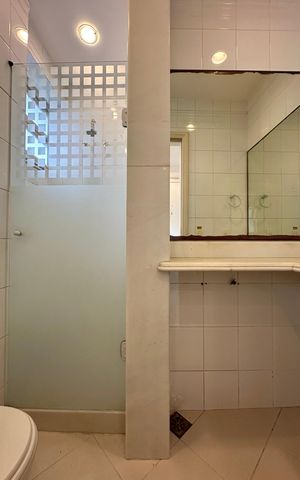 Apartamento à venda com 185m², 4 quartos e 2 vagas