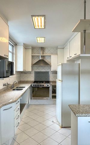Apartamento à venda com 185m², 4 quartos e 2 vagas