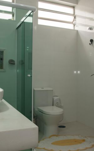 Casa para alugar com 274m², 3 quartos e 4 vagasBanheiro da Suíte