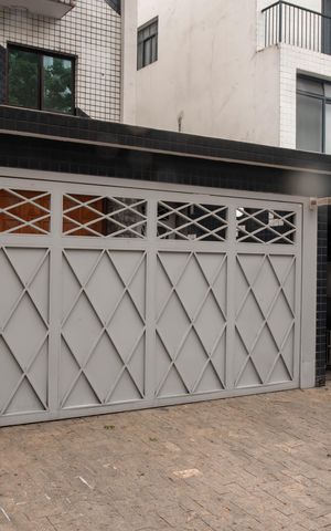 Casa para alugar com 274m², 3 quartos e 4 vagasFrente