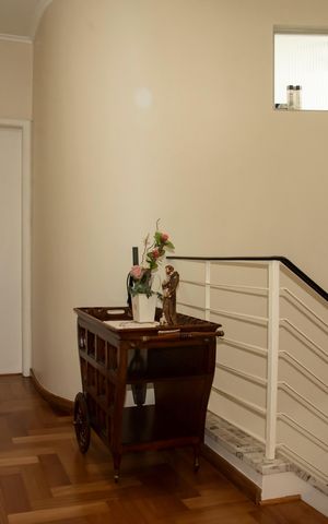 Casa para alugar com 274m², 3 quartos e 4 vagasCorredor