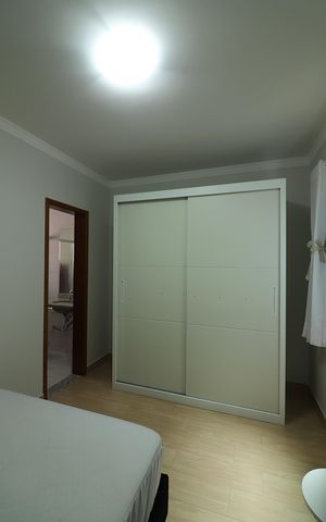 Casa à venda com 209m², 3 quartos e 4 vagasSuíte 2