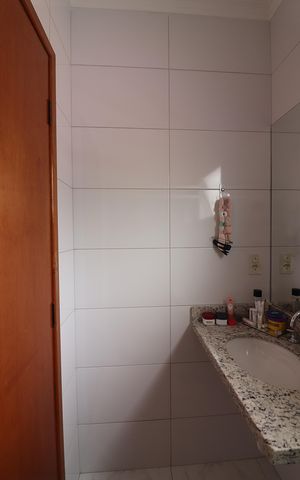 Casa à venda com 209m², 3 quartos e 4 vagasSuíte 3 Banheiro 
