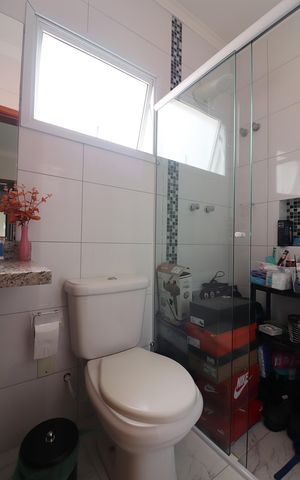 Casa à venda com 209m², 3 quartos e 4 vagasSuíte 3 Banheiro 