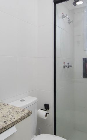 Apartamento à venda com 46m², 2 quartos e sem vaga Apartamento à venda com 46m², 2 quartos e sem vagaBanheiro