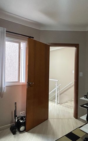 Casa à venda com 225m², 3 quartos e 4 vagas Casa à venda com 225m², 3 quartos e 4 vagasQuarto 2