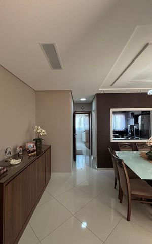 Casa à venda com 225m², 3 quartos e 4 vagas Casa à venda com 225m², 3 quartos e 4 vagasSala de Jantar
