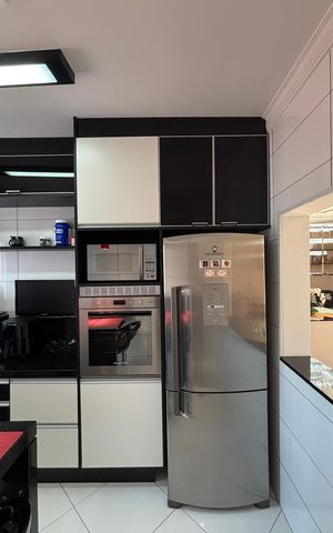 Casa à venda com 225m², 3 quartos e 4 vagas Casa à venda com 225m², 3 quartos e 4 vagasCozinha
