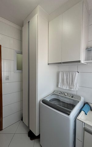 Casa à venda com 225m², 3 quartos e 4 vagas Casa à venda com 225m², 3 quartos e 4 vagasÁrea de Serviço