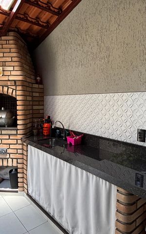 Casa à venda com 225m², 3 quartos e 4 vagas Casa à venda com 225m², 3 quartos e 4 vagasChurrasqueira