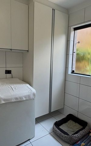 Casa à venda com 225m², 3 quartos e 4 vagas Casa à venda com 225m², 3 quartos e 4 vagasÁrea de Serviço