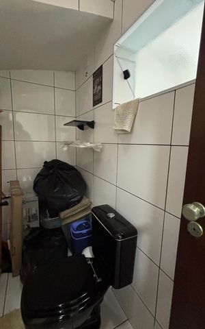 Casa à venda com 225m², 3 quartos e 4 vagas Casa à venda com 225m², 3 quartos e 4 vagasGaragem - Banheiro