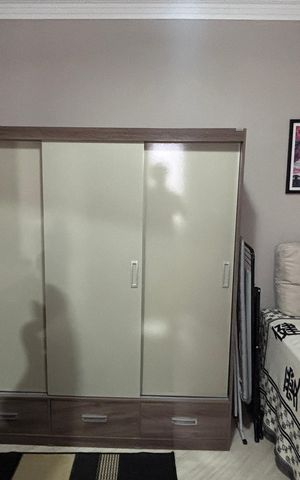Casa à venda com 225m², 3 quartos e 4 vagas Casa à venda com 225m², 3 quartos e 4 vagasQuarto 2