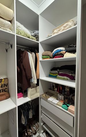 Apartamento à venda com 80m², 2 quartos e 1 vaga Apartamento à venda com 80m², 2 quartos e 1 vagaCloset da Suíte