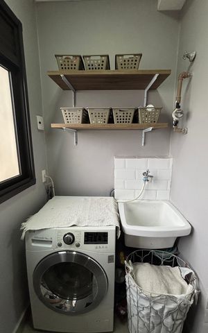 Apartamento à venda com 80m², 2 quartos e 1 vaga Apartamento à venda com 80m², 2 quartos e 1 vagaÁrea de Serviço