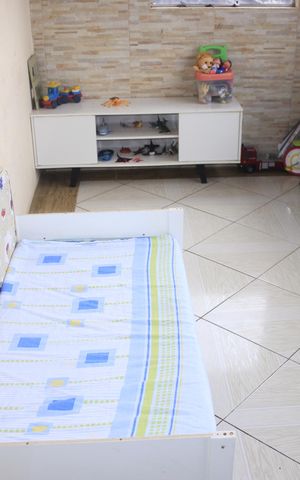 Casa à venda com 350m², 6 quartos e 2 vagasVaranda coberta (piso superior)