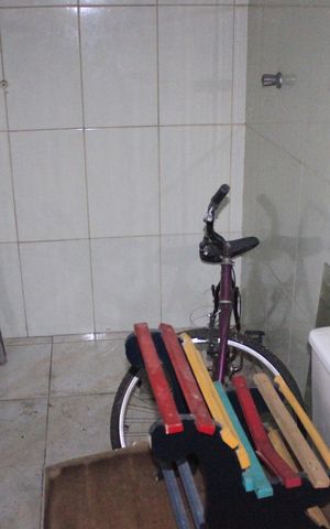 Casa à venda com 350m², 6 quartos e 2 vagasBanheiro da garagem