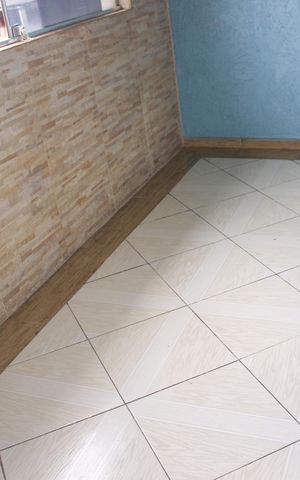 Casa à venda com 350m², 6 quartos e 2 vagasVaranda coberta (piso superior)