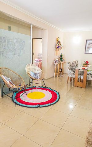 Casa à venda com 750m², 3 quartos e 4 vagas Casa à venda com 750m², 3 quartos e 4 vagassala