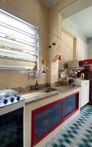 Casa à venda com 292m², 2 quartos e 5 vagas