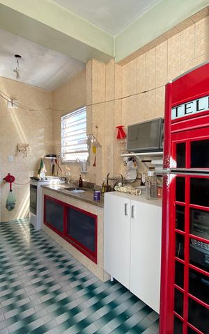 Casa à venda com 292m², 2 quartos e 5 vagas