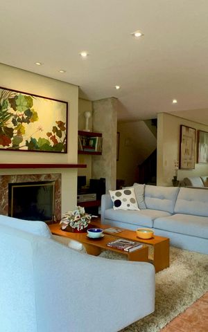Casa à venda com 397m², 4 quartos e 4 vagasSala