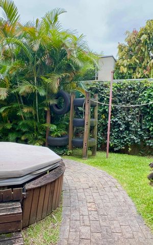 Casa à venda com 397m², 4 quartos e 4 vagasPlayground