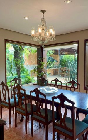 Casa à venda com 397m², 4 quartos e 4 vagasSala de Jantar