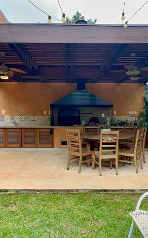 Casa à venda com 397m², 4 quartos e 4 vagasChurrasqueira
