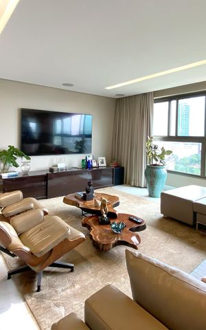 Apartamento à venda com 278m², 4 quartos e 4 vagas Apartamento à venda com 278m², 4 quartos e 4 vagasSala