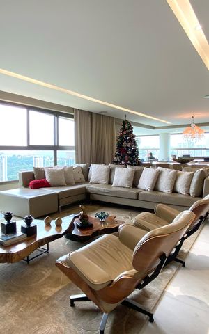 Apartamento à venda com 278m², 4 quartos e 4 vagas Apartamento à venda com 278m², 4 quartos e 4 vagasSala