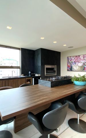 Apartamento à venda com 278m², 4 quartos e 4 vagas Apartamento à venda com 278m², 4 quartos e 4 vagasEspaço Gourmet