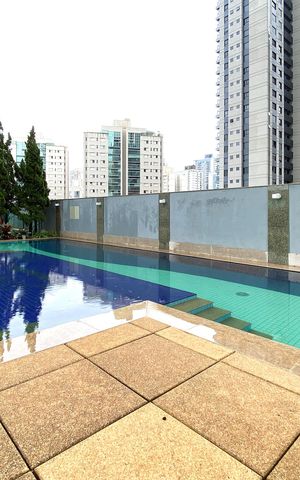 Apartamento à venda com 278m², 4 quartos e 4 vagas Apartamento à venda com 278m², 4 quartos e 4 vagasÁrea comum - Piscina