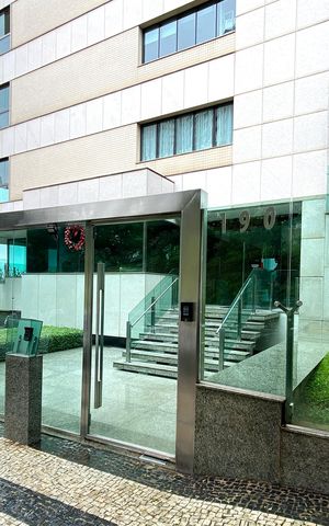 Apartamento à venda com 278m², 4 quartos e 4 vagas Apartamento à venda com 278m², 4 quartos e 4 vagasFachada
