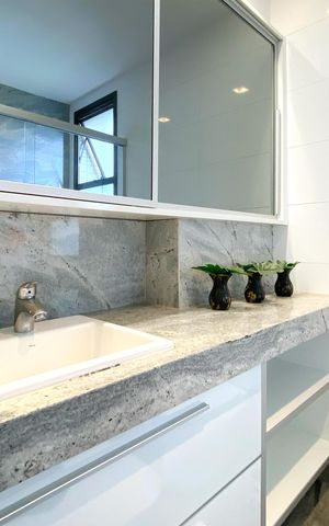 Apartamento à venda com 278m², 4 quartos e 4 vagas Apartamento à venda com 278m², 4 quartos e 4 vagasBanheiro da Suíte 3