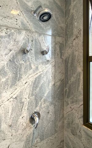 Apartamento à venda com 278m², 4 quartos e 4 vagas Apartamento à venda com 278m², 4 quartos e 4 vagasBanheiro da Suíte 2