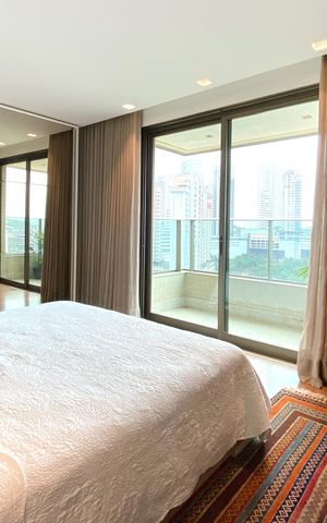 Apartamento à venda com 278m², 4 quartos e 4 vagas Apartamento à venda com 278m², 4 quartos e 4 vagasSuite 1