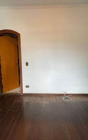 Casa à venda com 398m², 7 quartos e 3 vagas Casa à venda com 398m², 7 quartos e 3 vagasQuarto 2