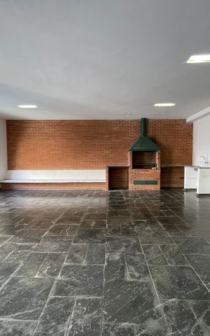 Casa à venda com 398m², 7 quartos e 3 vagas Casa à venda com 398m², 7 quartos e 3 vagasSalão de Festas
