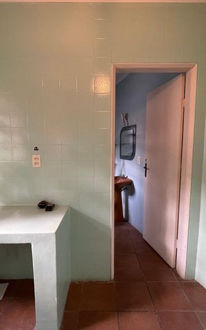 Casa à venda com 398m², 7 quartos e 3 vagas Casa à venda com 398m², 7 quartos e 3 vagasQuarto 4
