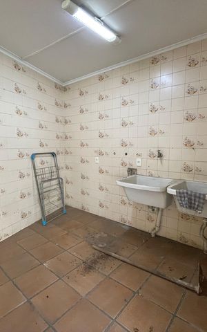 Casa à venda com 398m², 7 quartos e 3 vagas Casa à venda com 398m², 7 quartos e 3 vagasÁrea de Serviço