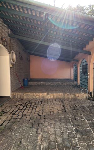Casa à venda com 398m², 7 quartos e 3 vagas Casa à venda com 398m², 7 quartos e 3 vagasGaragem