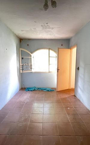 Casa à venda com 398m², 7 quartos e 3 vagas Casa à venda com 398m², 7 quartos e 3 vagasQuarto 5